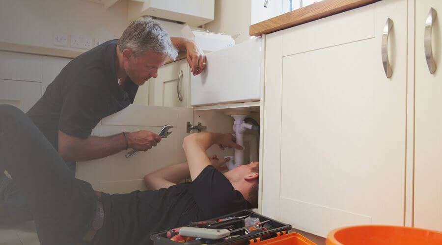 Expert burst pipe repair services in Lebanon, KS